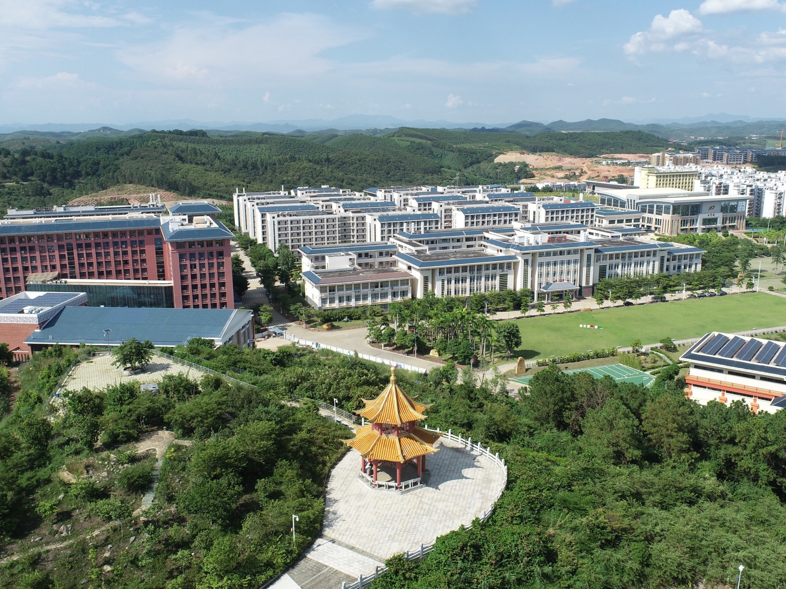 仙葫校区鸟瞰图