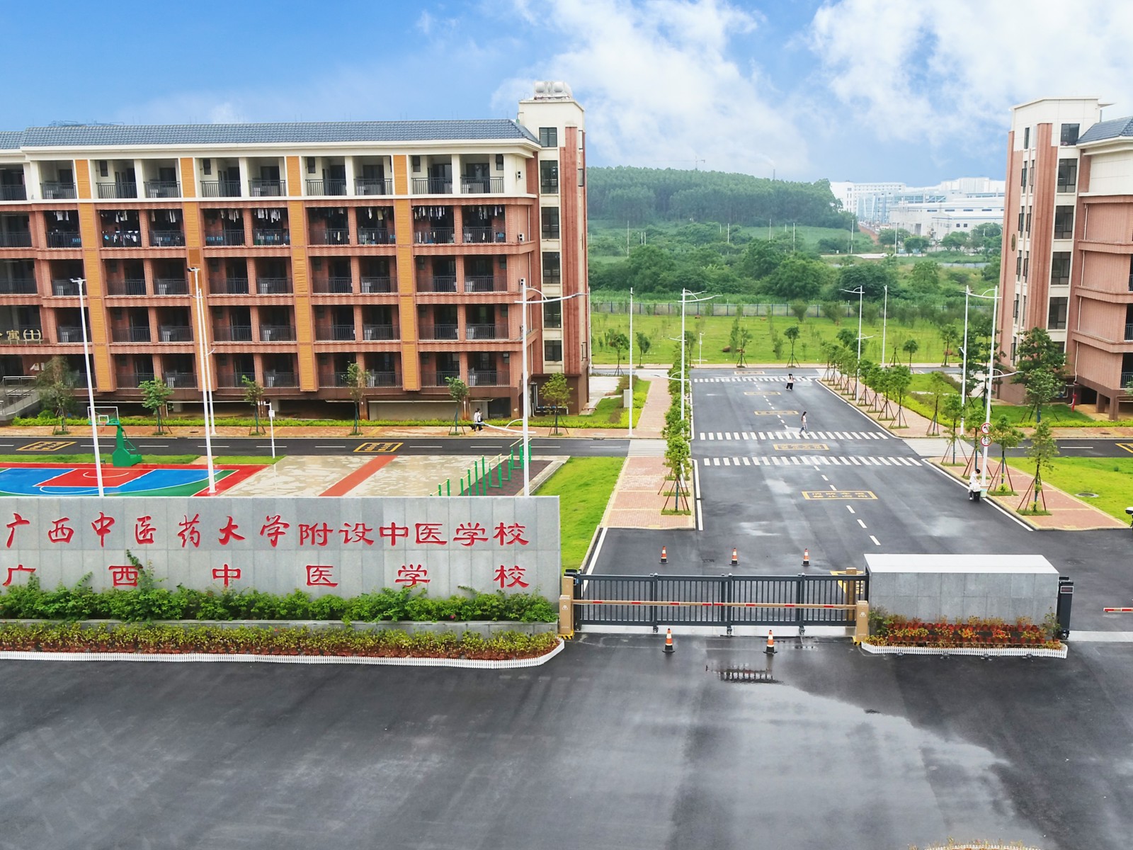 广西中医药大学附设中医学校（广西中医学校）东盟校区